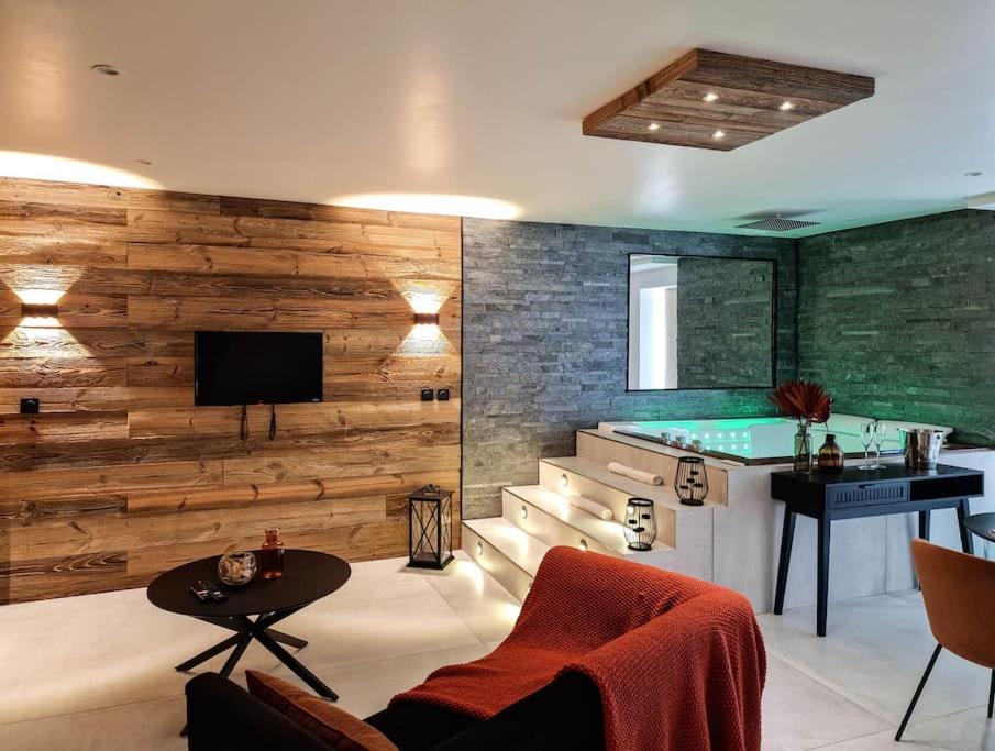 Le Enecy - Spa - Coeur Vieille Ville Аннесі Екстер'єр фото